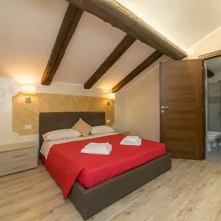Red Lion Guest House Mestre Exterior photo